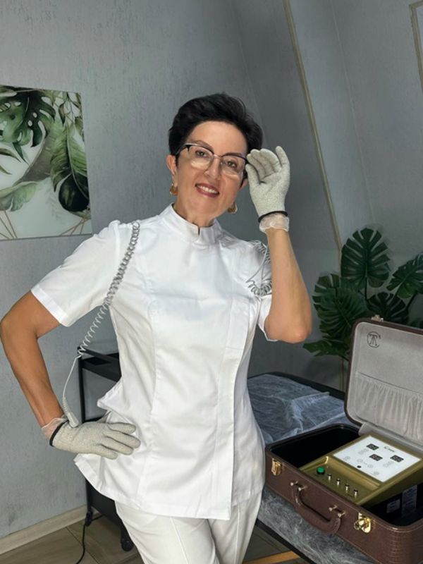 Елена Ч. Адлер